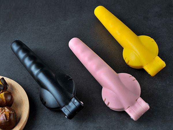 Chestnut Opener outdoorpinata Yellow 